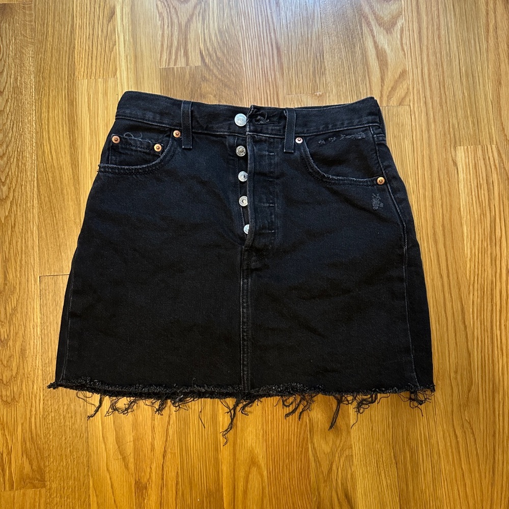 Levi’s Ribcage Skirt
